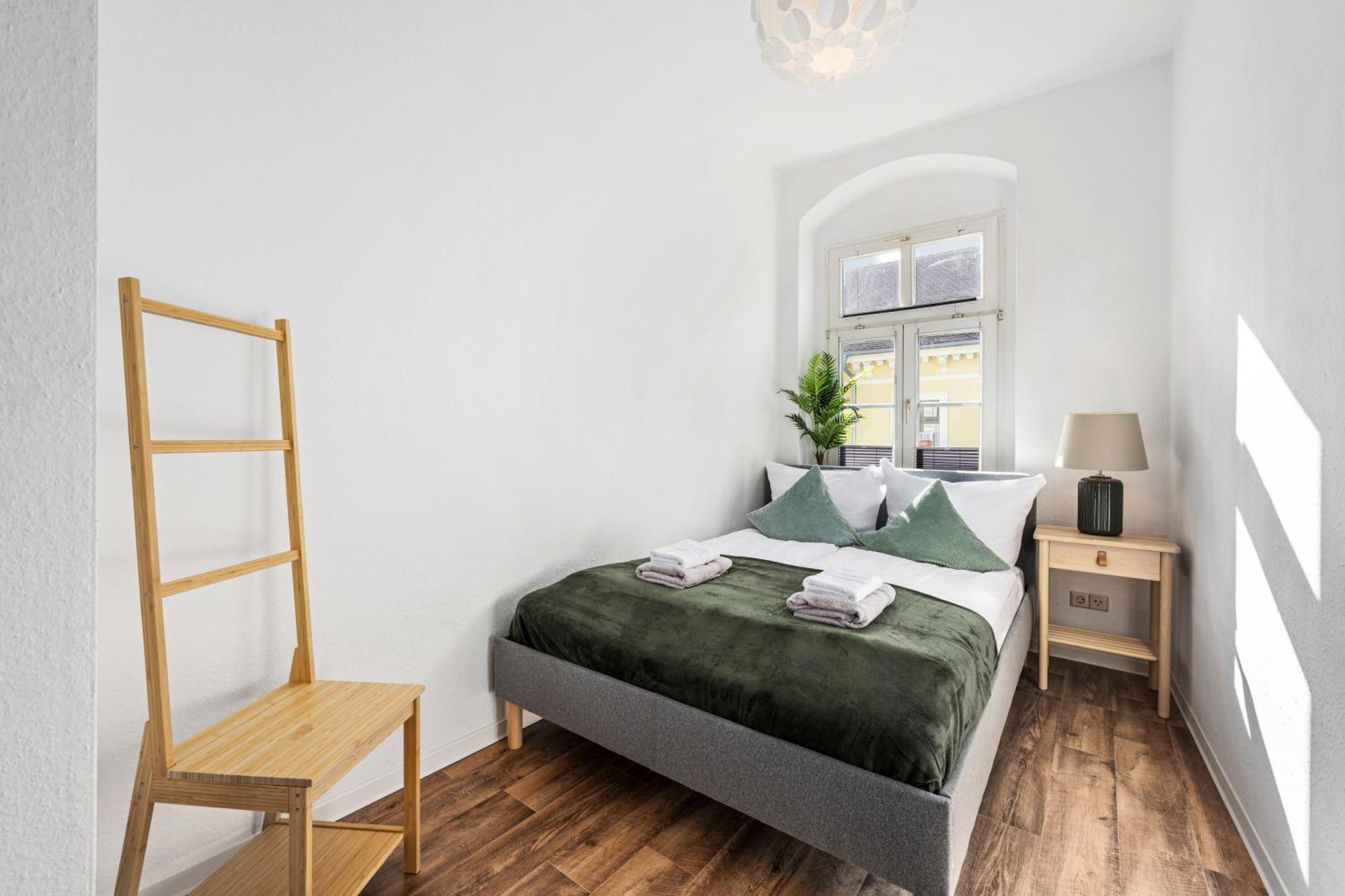 Schoene Altstadt Ferienwohnung Gruppen Familien Parkplatz Meißen Esterno foto