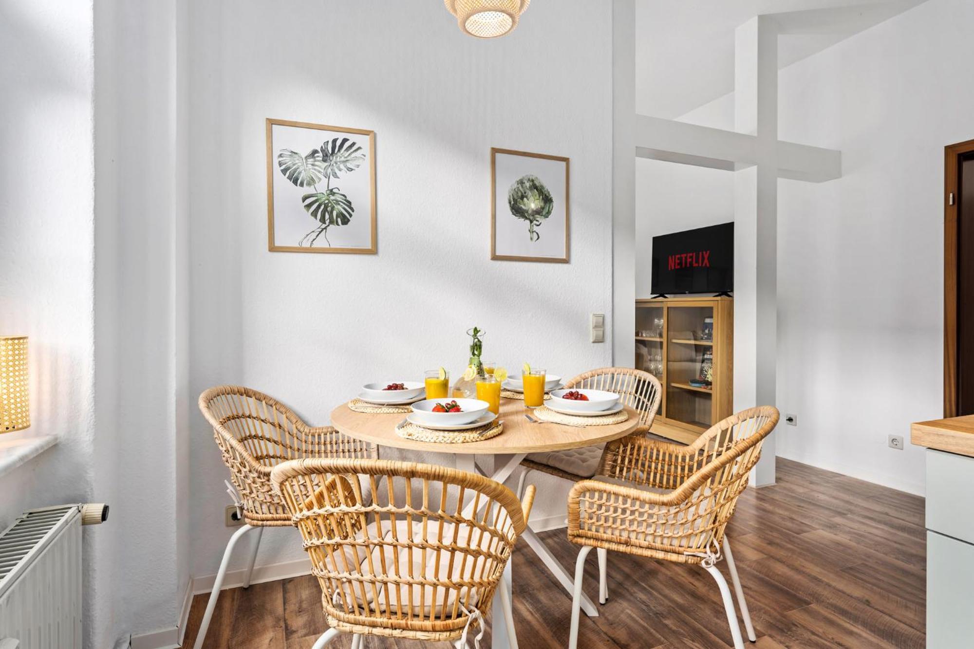 Schoene Altstadt Ferienwohnung Gruppen Familien Parkplatz Meißen Esterno foto